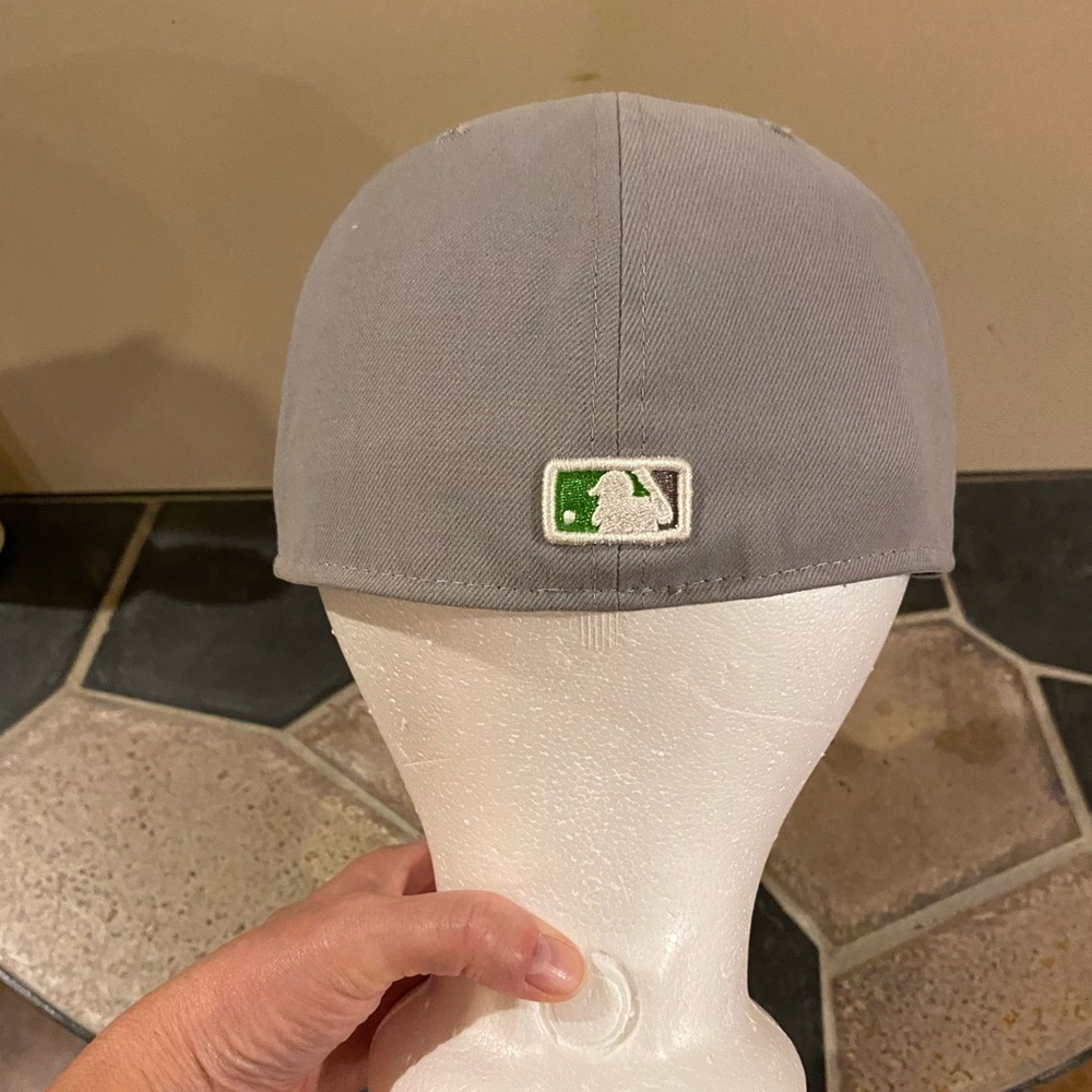 New Era Gray and Neon Green Atlanta A-Logo Snapback Hat - Picture 2 of 8
